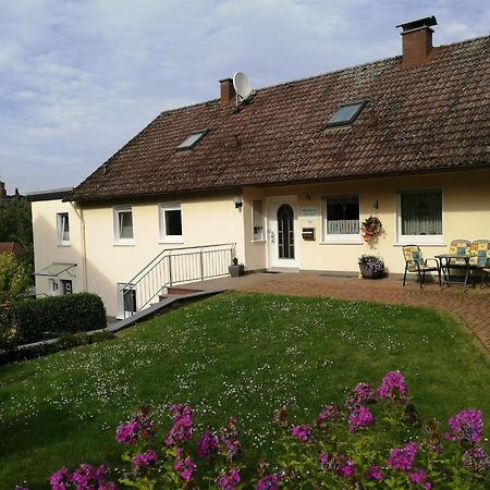 Flat In Polle Near The Forest Екстер'єр фото