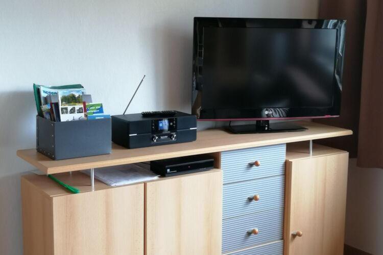 Flat In Polle Near The Forest Екстер'єр фото
